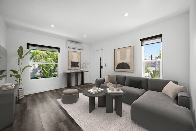 Foto del edificio - 1023 Tremont St