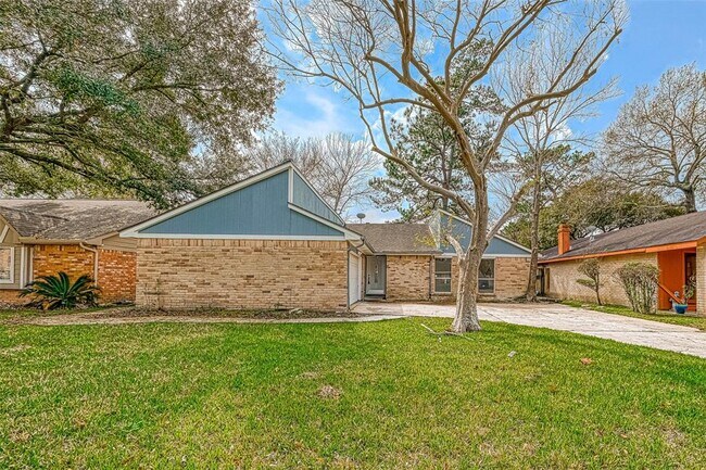 Building Photo - 3706 Nutwood Ln