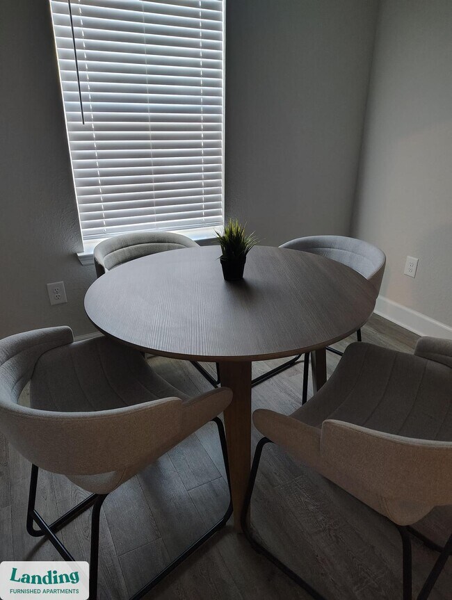 Foto del edificio - 120 NW 148th Terrace