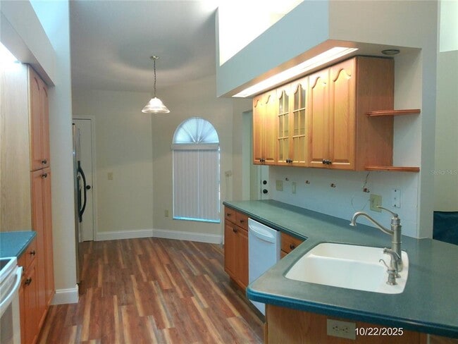 Building Photo - 2735 Jennifer Dr