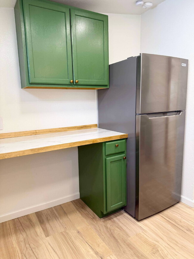 Building Photo - "Charming 1-Bedroom Retreat in Mountain Ho...