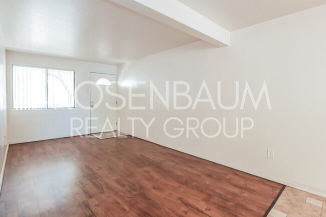 Building Photo - Charming 1-bedroom, 1-bath downstairs apar...