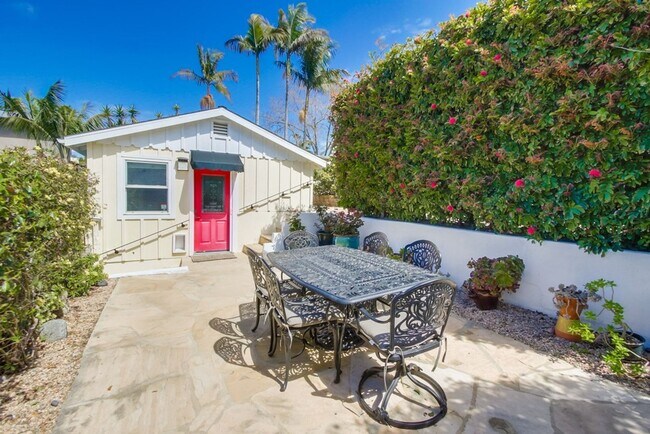 Building Photo - Beautiful Encinitas Studio with private ya...