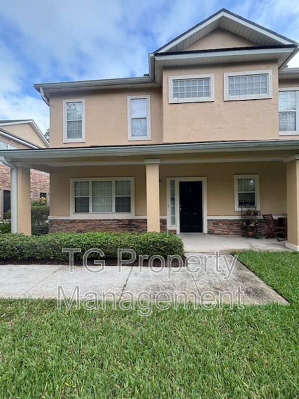Foto principal - 7175 Deerfoot Cir