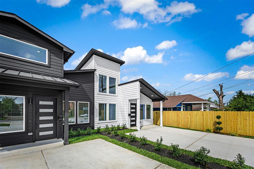 Foto principal - 2105 Melbourne St