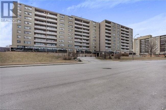 Building Photo - 15 Albright Rd