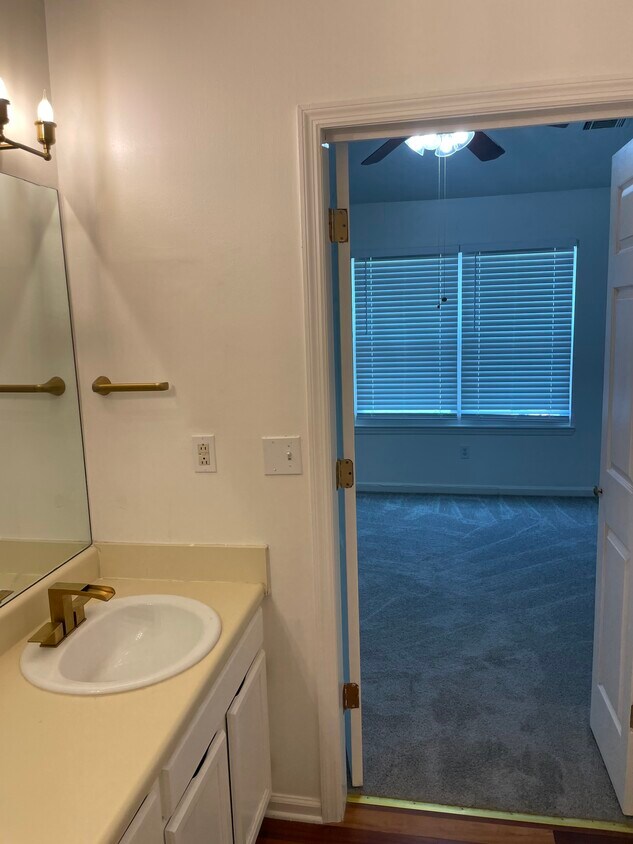 Foto principal - 10892 Morning Dove Dr
