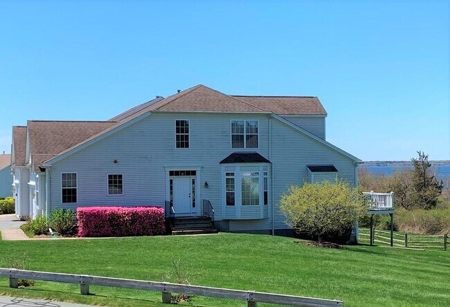 Building Photo - 243 Rolling Hill Rd