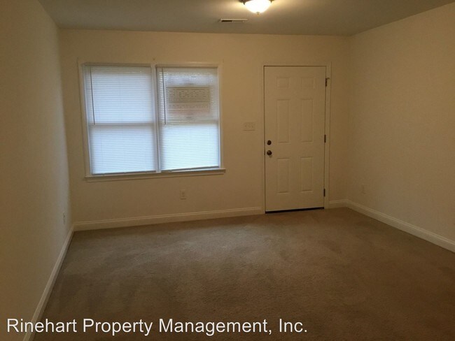 Building Photo - 1112 Chandler Dr