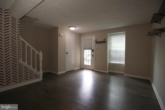 Building Photo - 11916 Fieldthorn Ct