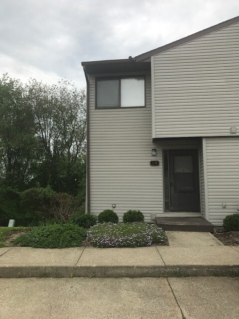 Primary Photo - 1151 Townsview Pl