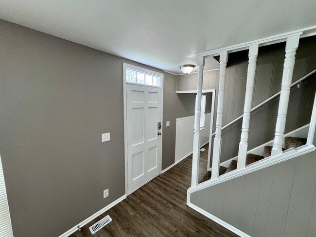 Building Photo - 5655 Alpine - 4 bed/2.5 Bath Fully Renovated