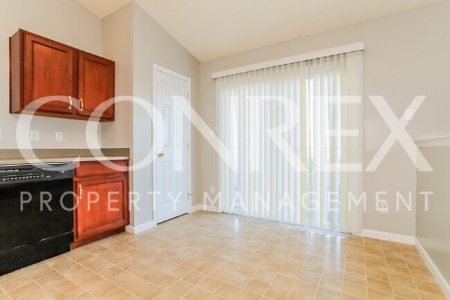 Foto del edificio - Stunning 3 Bedroom with Cathedral Ceilings!