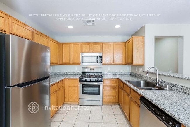 Building Photo - 10525 Silver Cholla Ct