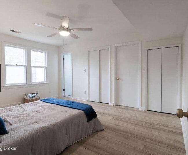 Foto del edificio - 1230 Fischer Ave