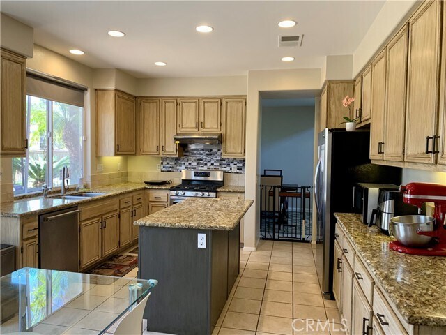 Building Photo - 3770 Chippewa Cir