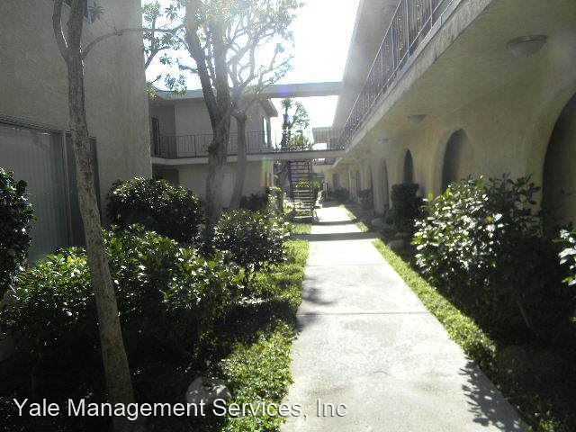 Foto del edificio - 7909 Topanga Canyon Blvd