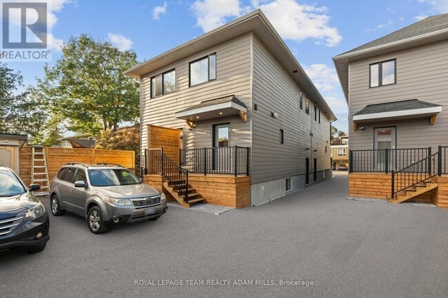 Building Photo - 306 Lanark Ave
