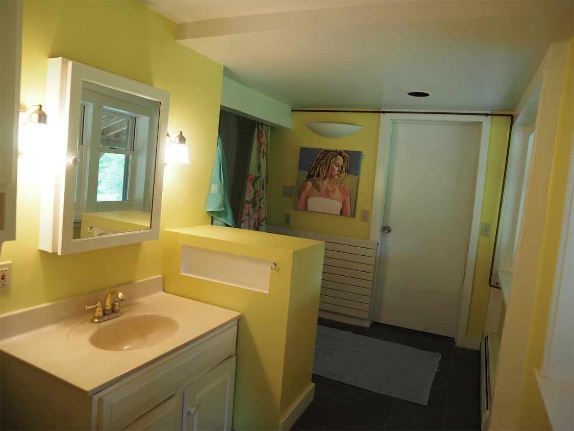 4003 Greenbush Rd, Charlotte, VT 05445 House Rental in Charlotte, VT