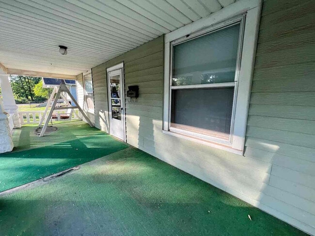 Building Photo - 206 Watts Ave