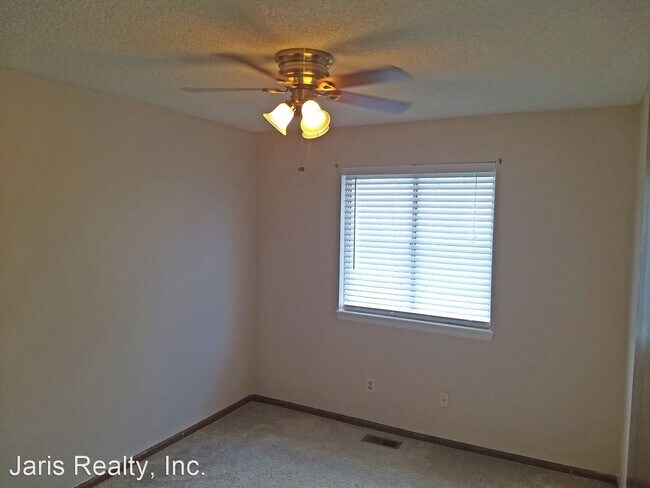 Building Photo - 3 br, 2 bath House - 4594 S. Richfield St.