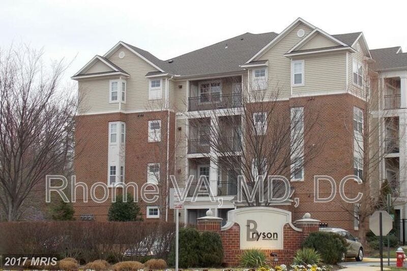 Primary Photo - 12901 Centre Park Cir