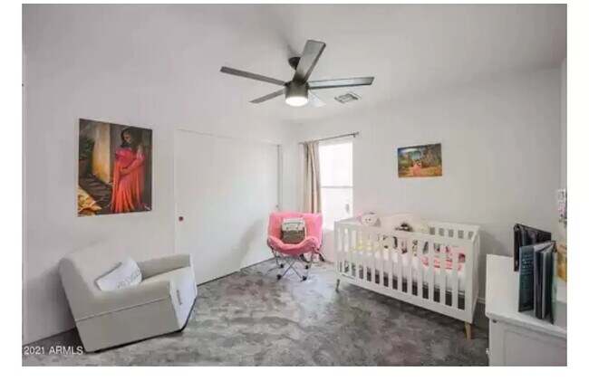 BD1 - 12741 W Pershing St