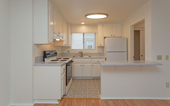 Foto del edificio - Walnut Ave-340