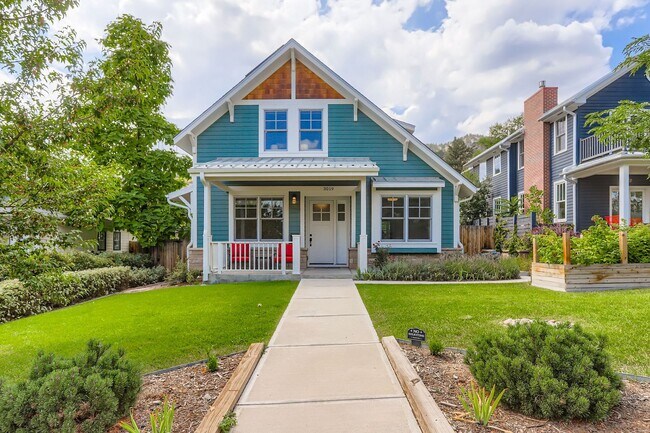 Foto del edificio - Beautiful Fully Furnished New Build in Newlands