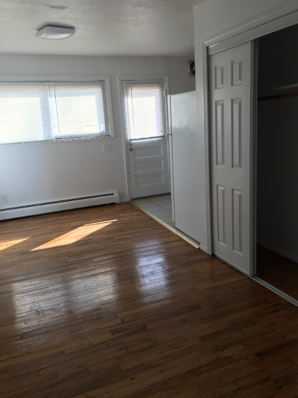 Building Photo - 241 Quinnipiac Ave