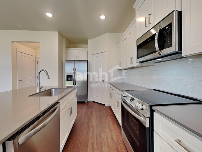 Building Photo - 9364 W Shumard St