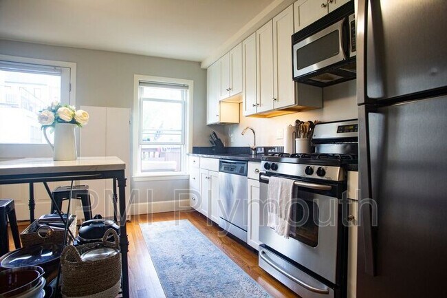 Foto del edificio - 348 Medford St