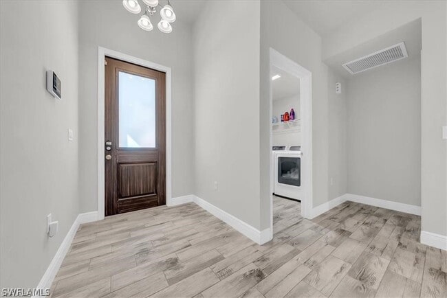 Foto del edificio - 3110 42nd St W