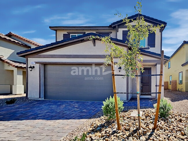 Building Photo - 8811 Tiger Tooth Ave