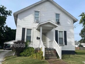 Building Photo - 1211 W Market St