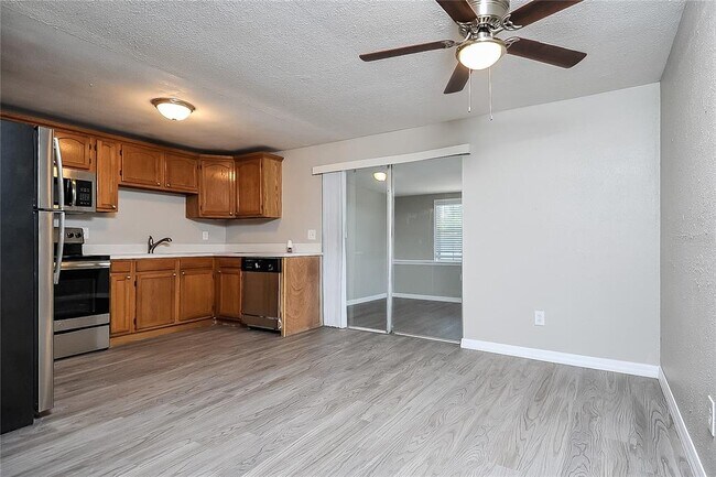 Foto del edificio - 505 Florida Cir S