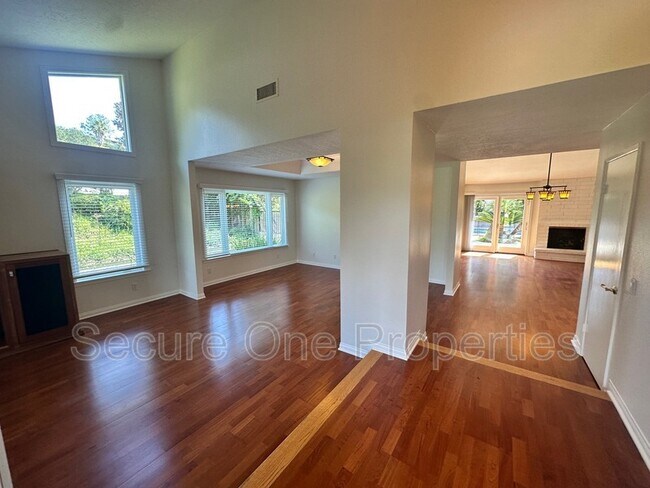 Foto del edificio - 1390 Calle Pecos