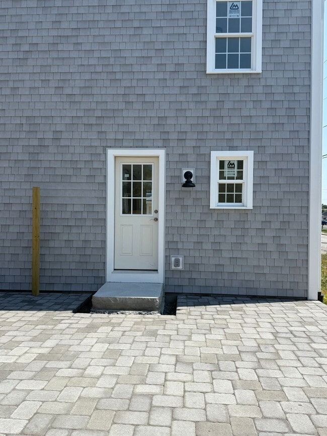 Building Photo - Upper County Road Residences