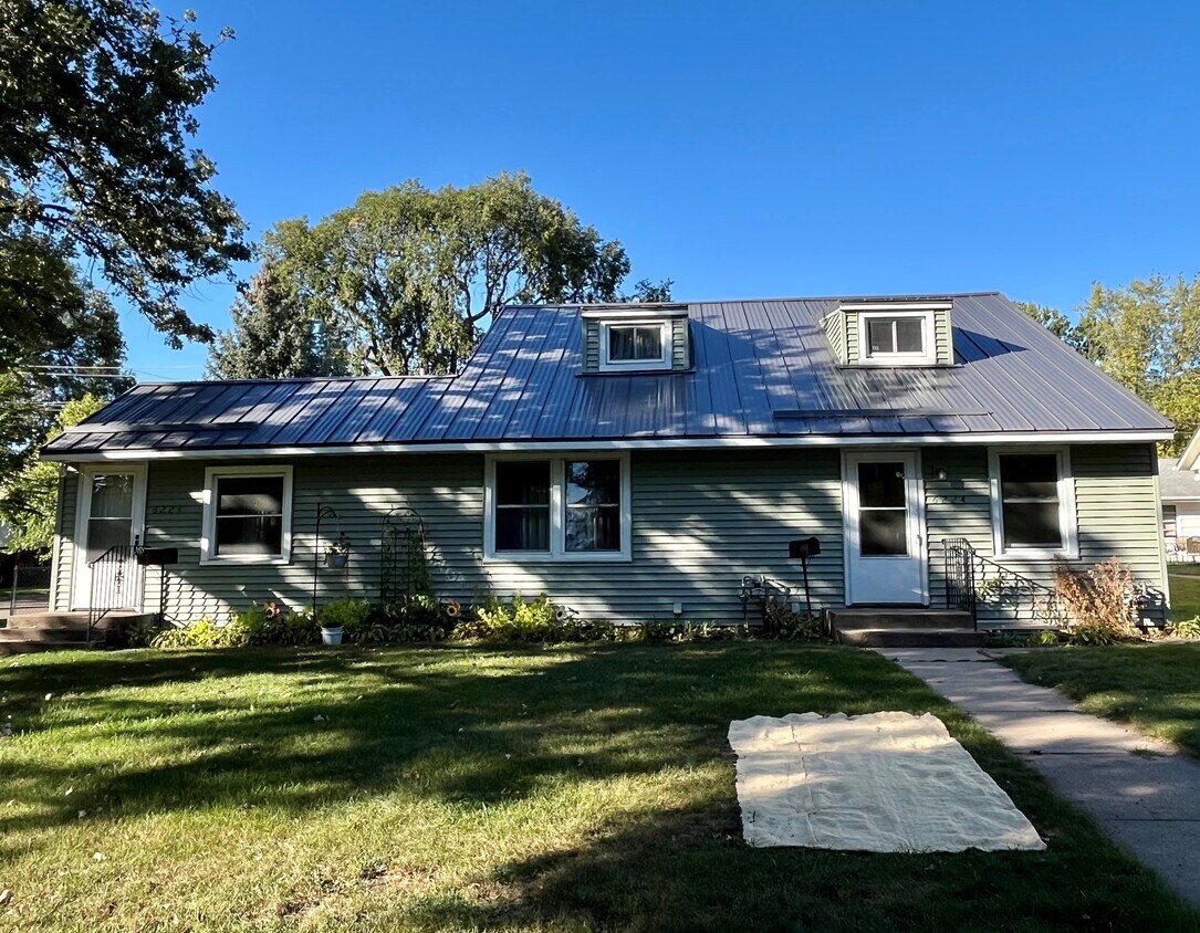 Foto principal - 6224 Goodrich Ave
