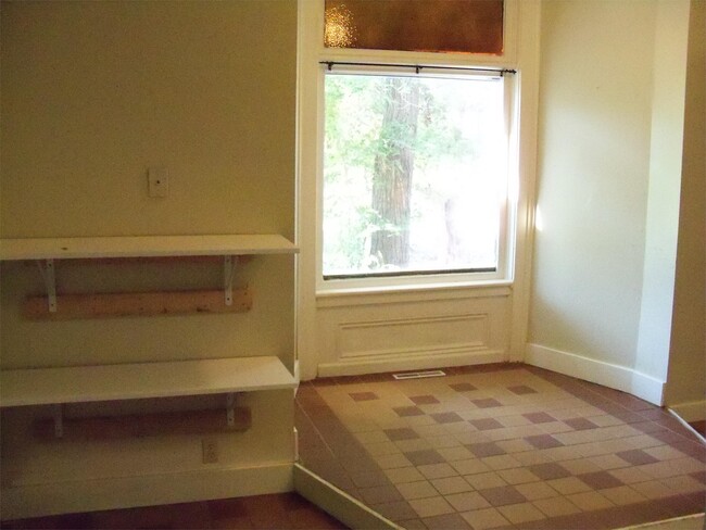 Foto del edificio - 2154 Burnstead Dr