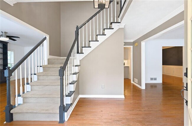 Building Photo - 320 Derby Ridge Trce