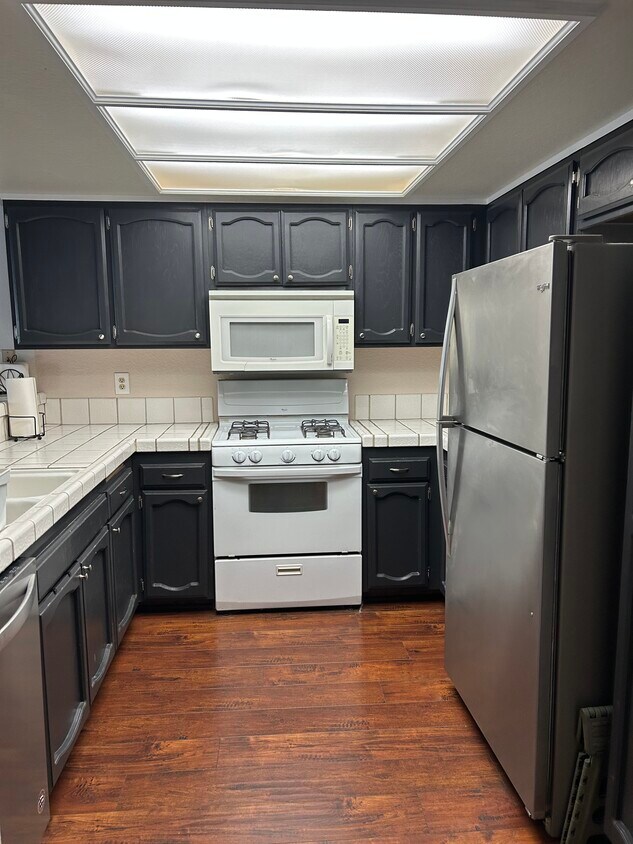 Foto principal - 2599 Walnut Ave