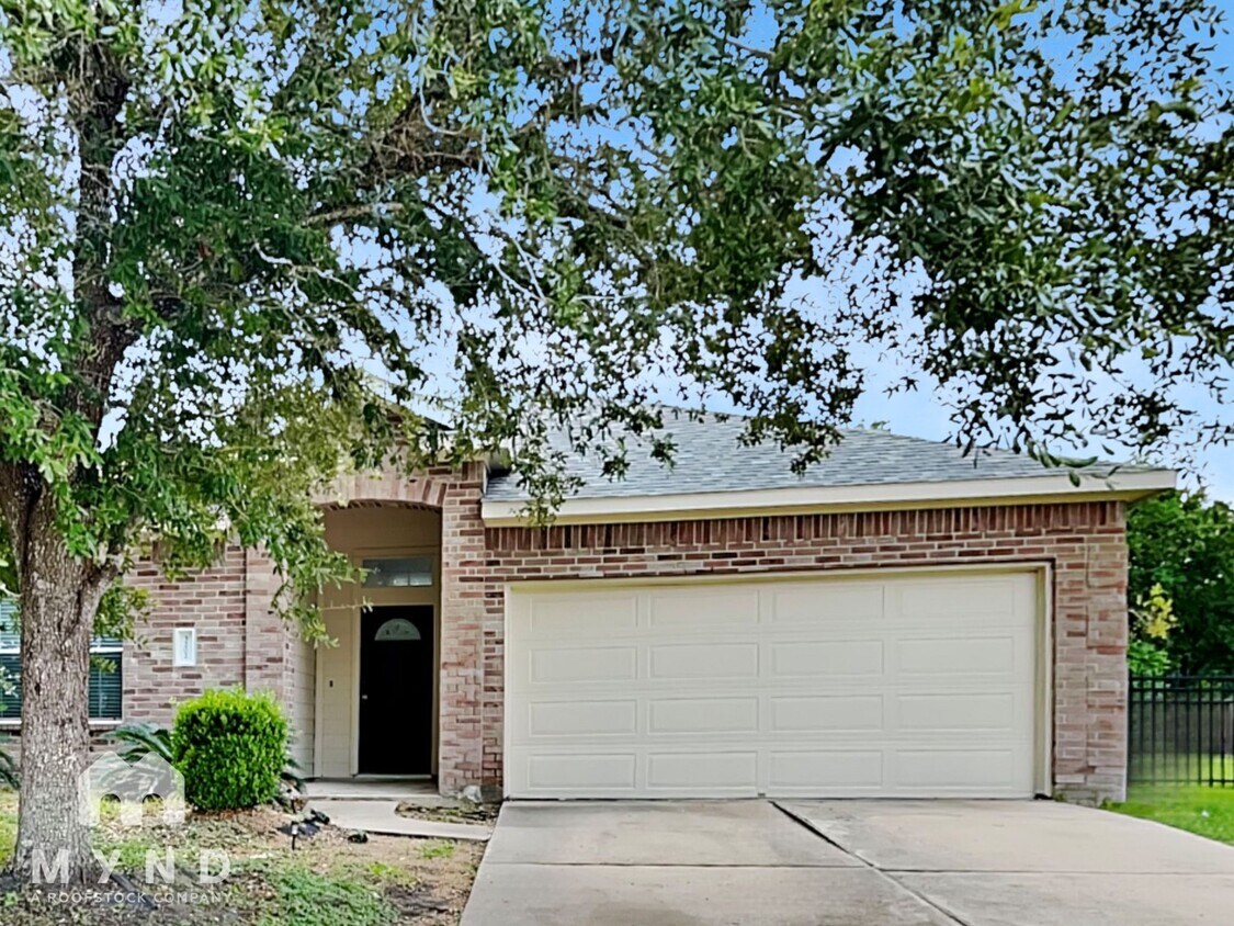 Foto principal - 3202 Black Ln