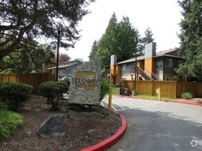 Building Photo - 10816 NE 147th Ln