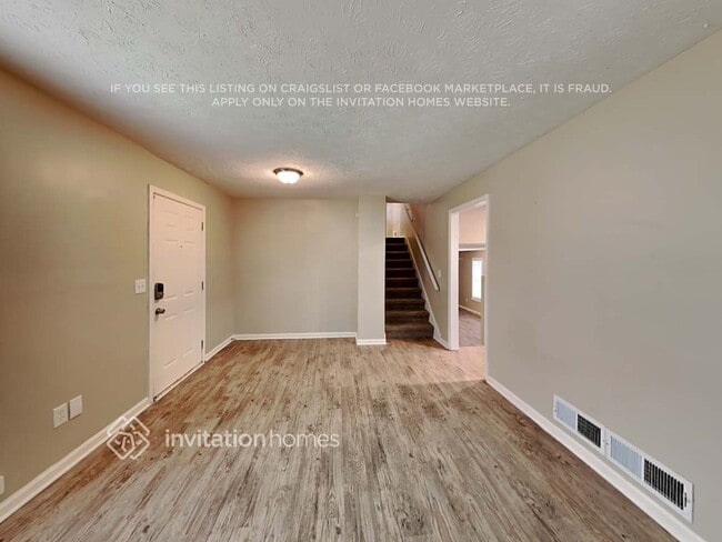 Building Photo - 595 Rivercrest Dr