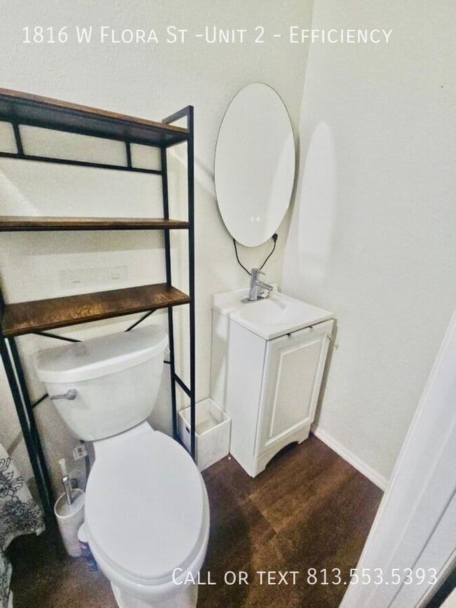 Building Photo - 1816 W Flora St