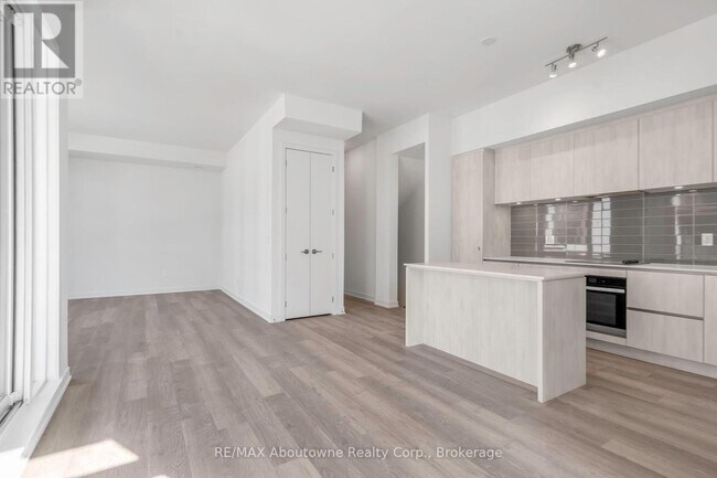 Building Photo - 3-TH803 Steckley House Ln