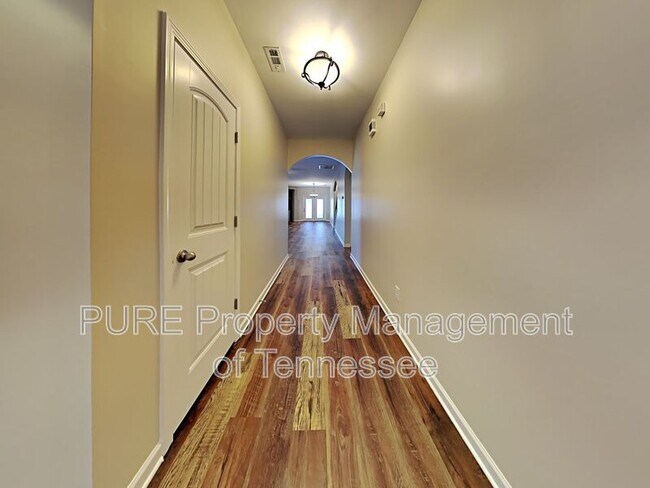 Building Photo - 1684 Stonewater Dr