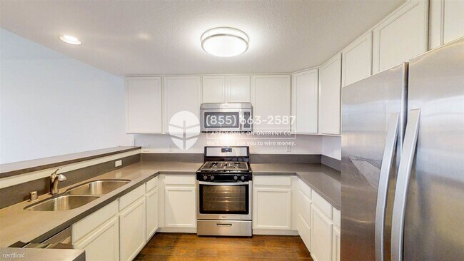 Building Photo - 3 br, 2 bath Townhome - 34 Flemings Ct -