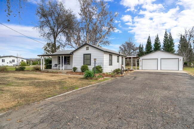 Building Photo - 480 N Rio Vista Ave